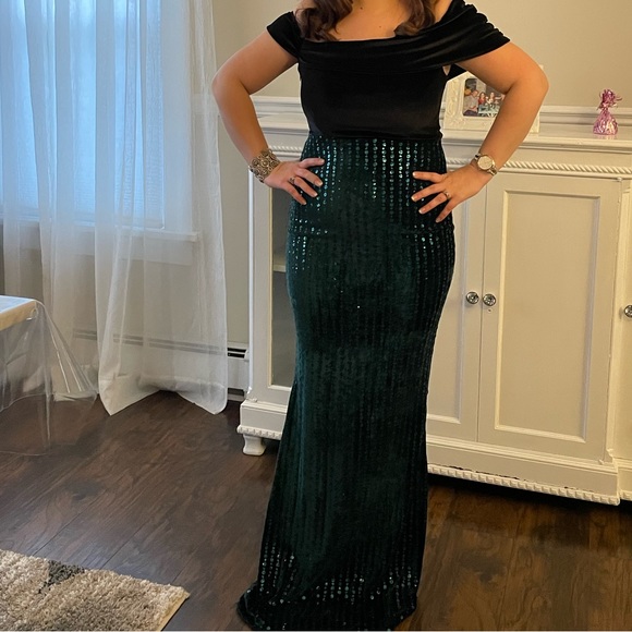 Evening dress size 12 , worn once - Picture 2 of 3